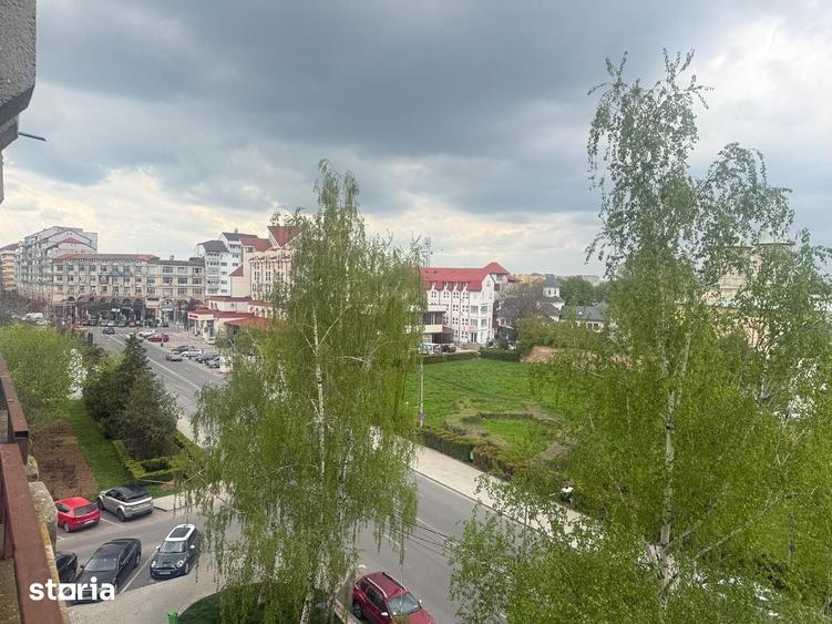 Apartament cu 4 camere în Ultracentral