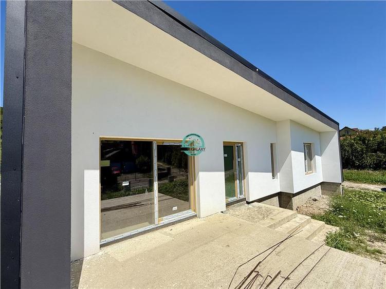 Casă individuală cu 3 camere cu Canalizare în Corunca