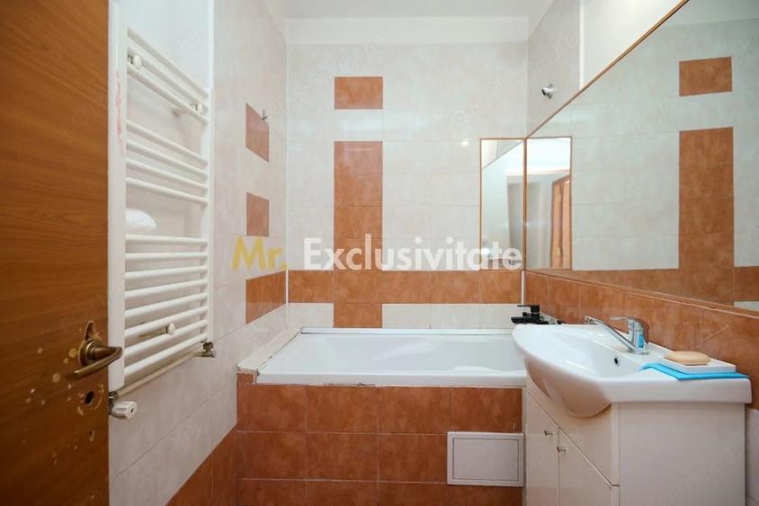 Apartament cu 4 camere decomandat în Craiovei