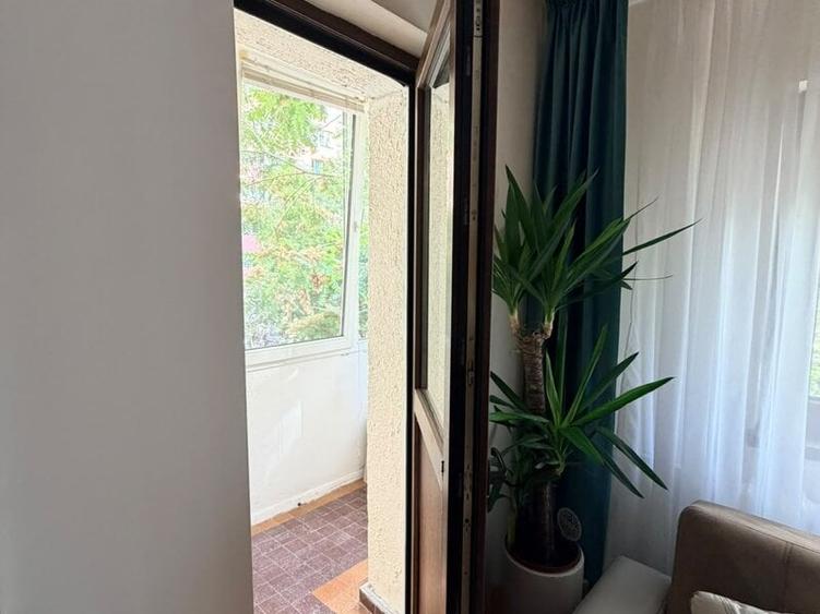 Apartament cu 2 camere semidecomandat în Moșilor