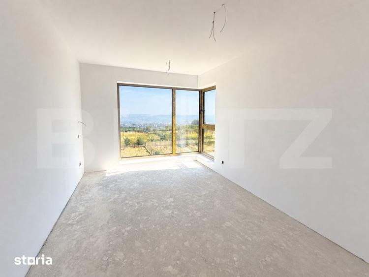 Casă cu 5 camere cu Teren 785 Mp în Feleacu