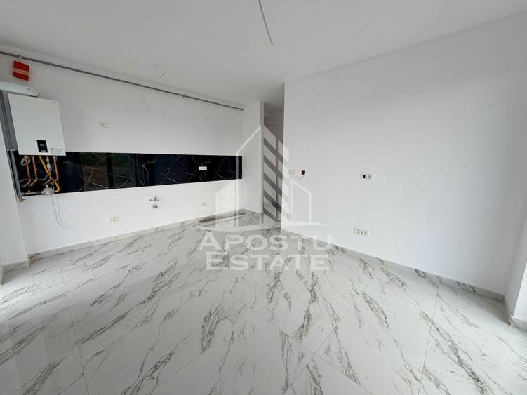 Apartament cu 2 camere semidecomandat în Giroc