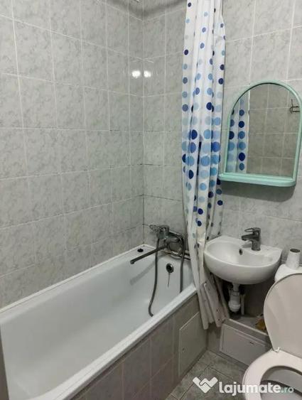 Garsonieră decomandată în 13 Septembrie
