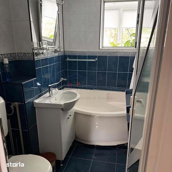 Apartament cu 3 camere semidecomandat în Ultracentral