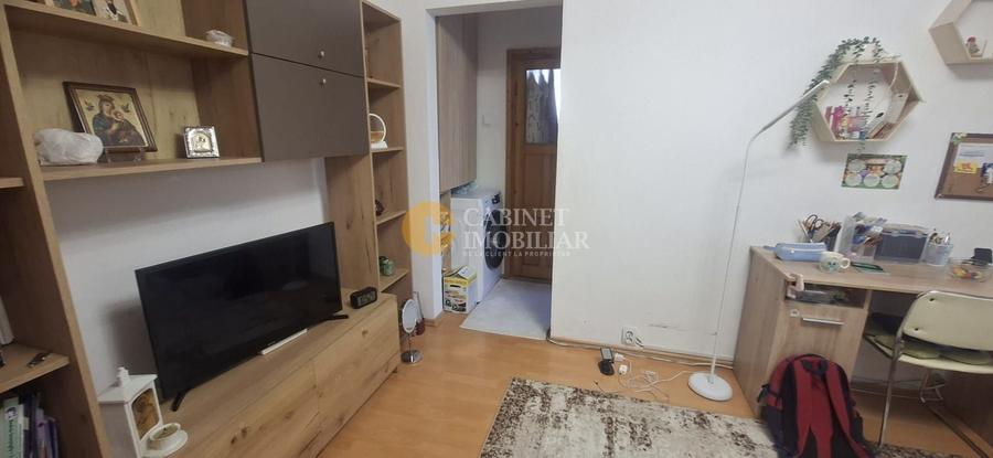 Apartament cu 2 camere semidecomandat, mobilat în Mircea cel Bătrân