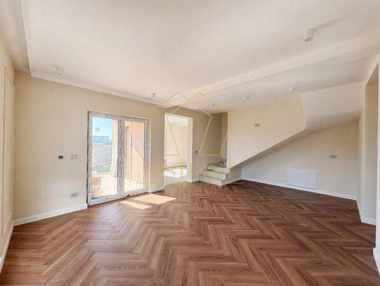 Duplex cu 5 camere cu Canalizare în Urseni