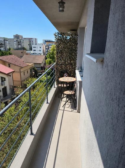 Apartament cu 2 camere decomandat în Tomis Plus