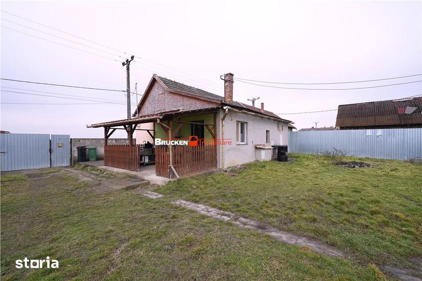 Casă cu 2 camere cu Teren 1173 Mp în Sălard