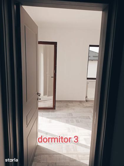 Casă cu 4 camere cu Teren 550 Mp în Călinești