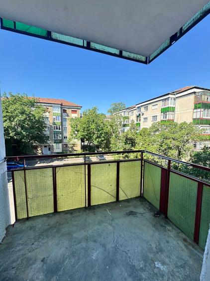 Apartament cu 2 camere decomandat în Decebal