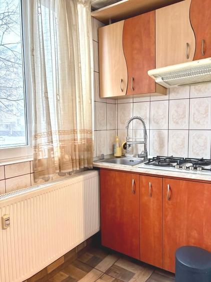 Apartament cu 4 camere decomandat, mobilat în Sânmartin