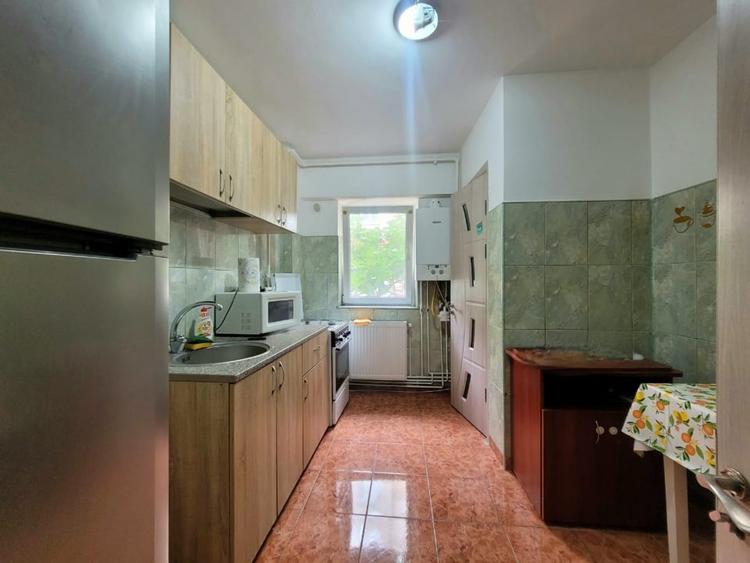 Apartament cu 2 camere decomandat, mobilat în Tomis III
