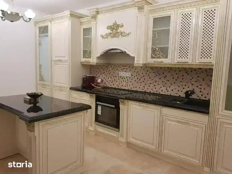 Casă cu 6 camere cu Teren 3172 Mp în Cobia