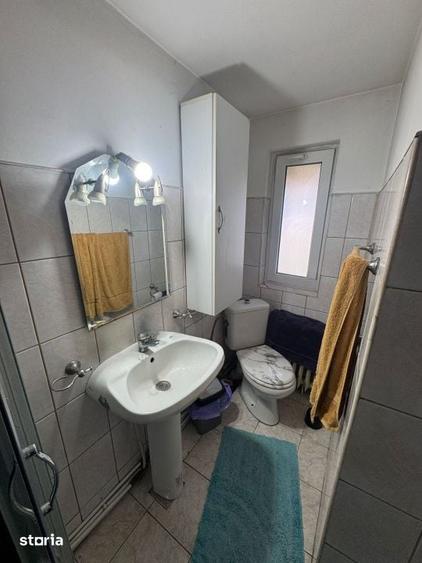 Casă cu 4 camere cu Teren 1400 Mp în Central