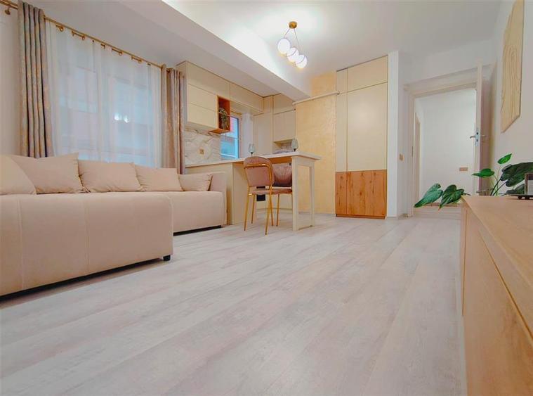 Apartament cu 2 camere decomandat, mobilat în Tătărași