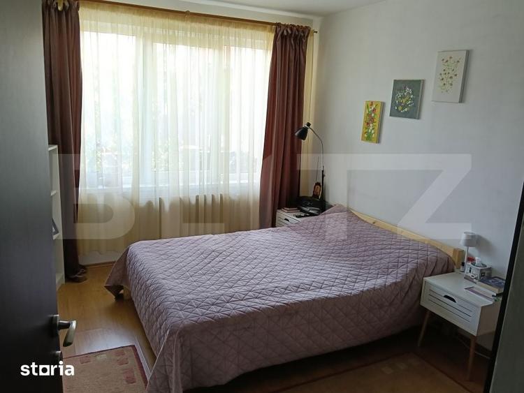Casă cu 8 camere cu Teren 400 Mp în Central