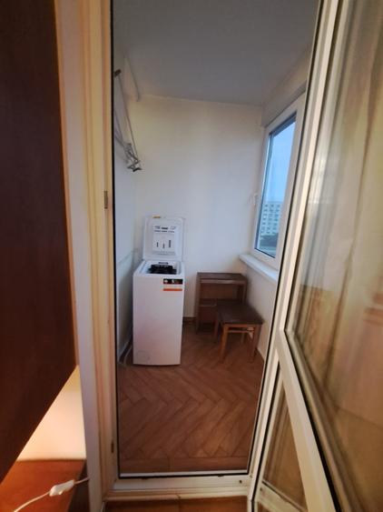 Apartament cu 2 camere semidecomandat în Colentina