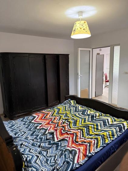 Apartament cu 3 camere semidecomandat în Freidorf