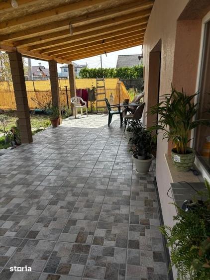 Casă cu 5 camere cu Teren 332 Mp în Central