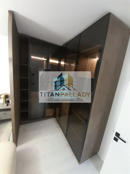 Apartament cu 4 camere decomandat în Titan