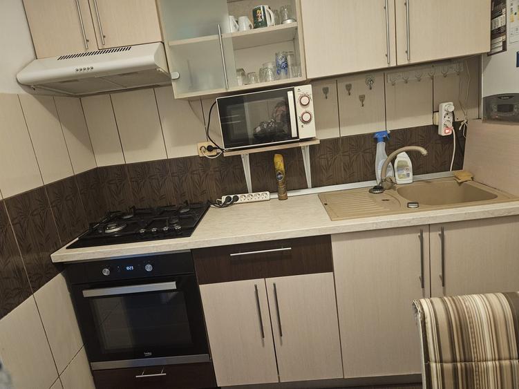 Inchiriez apartament 2 camere oras Bals judetul Olt zona Monument - 6