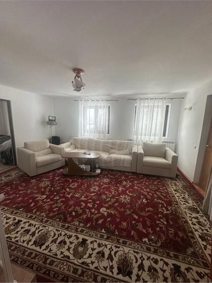 Casă cu 5 camere cu Teren 800 Mp în Central