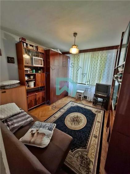 Apartament cu 3 camere circular în Astra