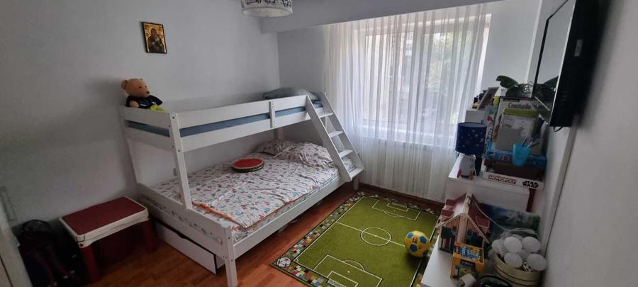 Apartament cu 4 camere decomandat în Ultracentral
