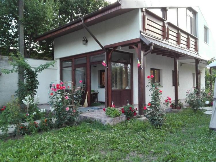 Casă cu 3 camere în Central