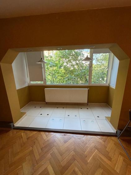 Apartament cu 3 camere decomandat, mobilat în Girocului