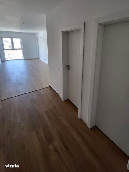 Apartament cu 3 camere în Florești