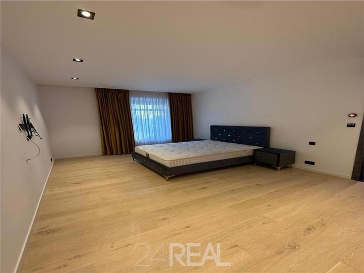 Apartament cu 2 camere decomandat în Tei
