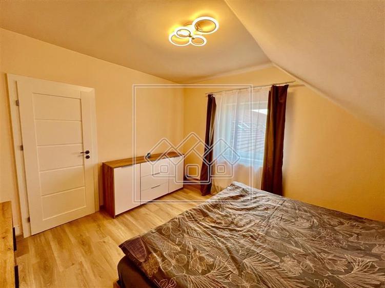 Apartament cu 4 camere decomandat în Vasile Aaron