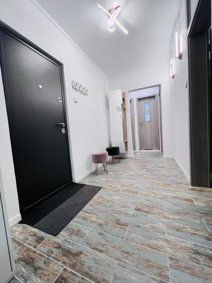 Apartament cu 2 camere decomandat, mobilat în Tei