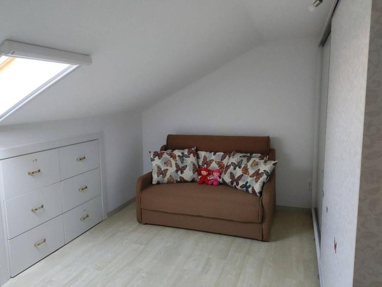 Apartament cu 3 camere decomandat, mobilat în Calea Urseni