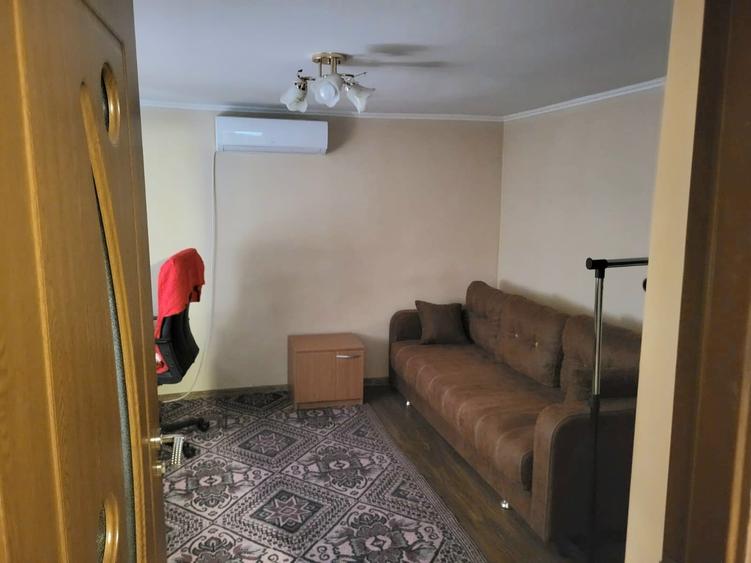 Casă cu 3 camere cu Canalizare în Central