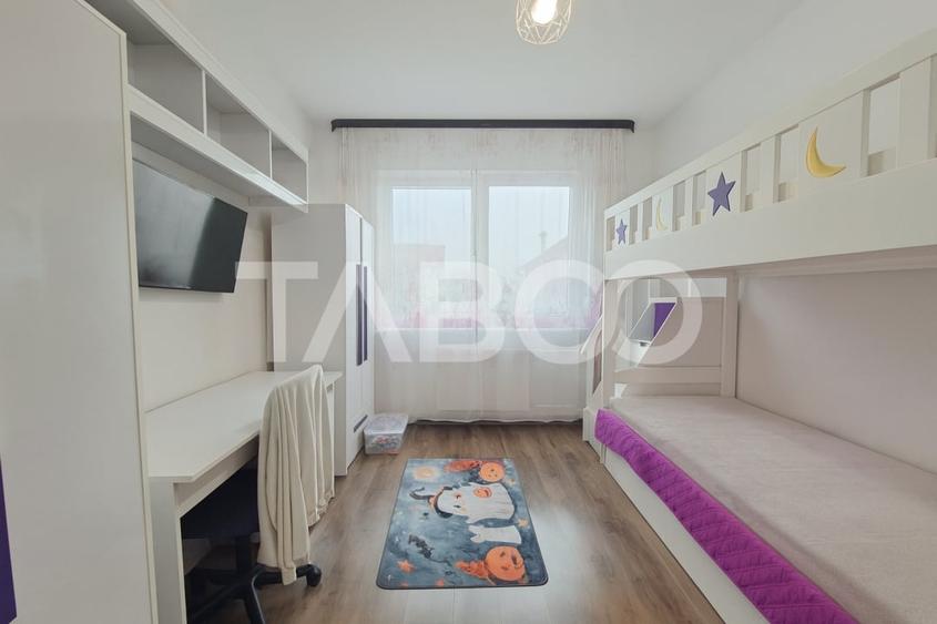 Apartament cu 3 camere decomandat, mobilat în Ultracentral