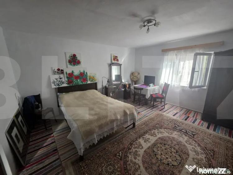 Casă cu 3 camere cu Teren 1957 Mp în Bita