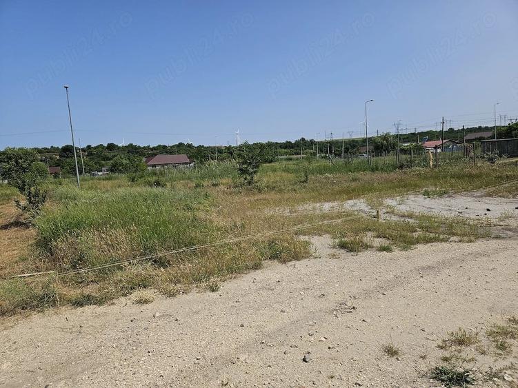 Teren de 500 mp, în Făclia
