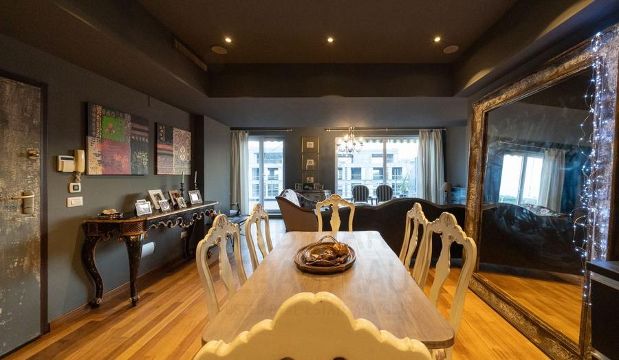 Penthouse cu 3 camere semidecomandat, mobilat în Herăstrău