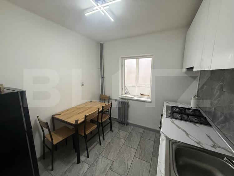 Apartament decomandat etajul 1, 52 mp, Rovine ,zona Parculet - 9