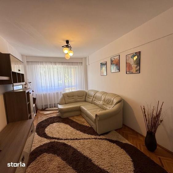 Apartament cu 3 camere în Traian