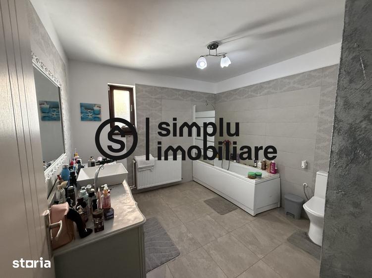 Casă cu 4 camere cu Teren 258 Mp în Bordei