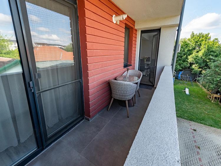 Apartament cu 3 camere decomandat, mobilat în Girocului