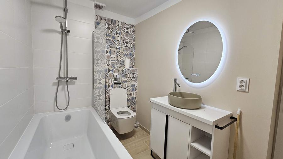 Duplex cu 3 camere cu Canalizare în Central