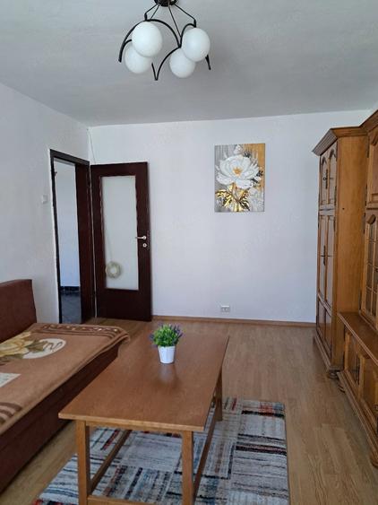 inchiriez 2 camere dec. ARAD - 10