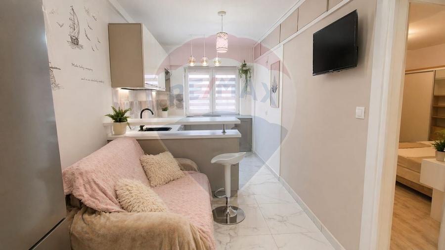 Apartament cu 2 camere decomandat în Nerva Traian