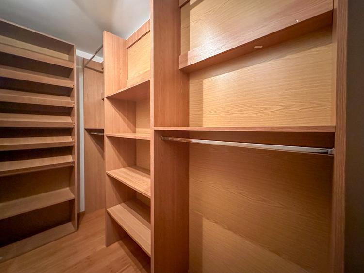 Apartament cu 2 camere semidecomandat în Calea Plevnei