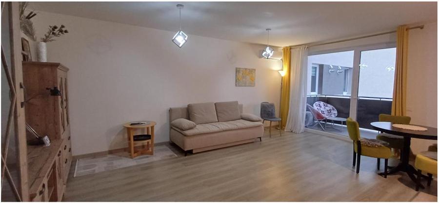 Apartament cu 2 camere decomandat, mobilat în Răcădău