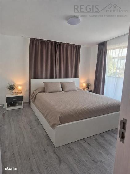 Casă cu 3 camere decomandat în Purcăreni
